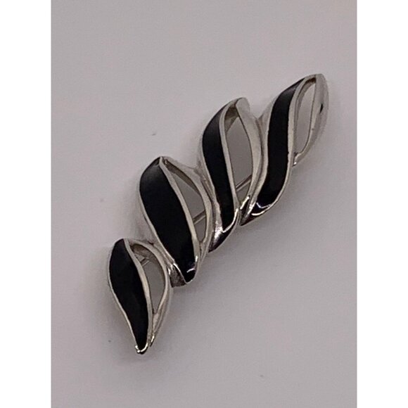 Vintage Signed Monet Lot of 9 Necklace Bracelet Brooch Gold tone and Silver Tone - Picture 16 of 16